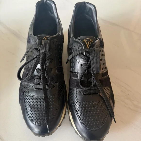 LOUIS VUITTON Nubuck Calfskin Run Away sneaker Size 8.5 Women - Picture 3 of 12